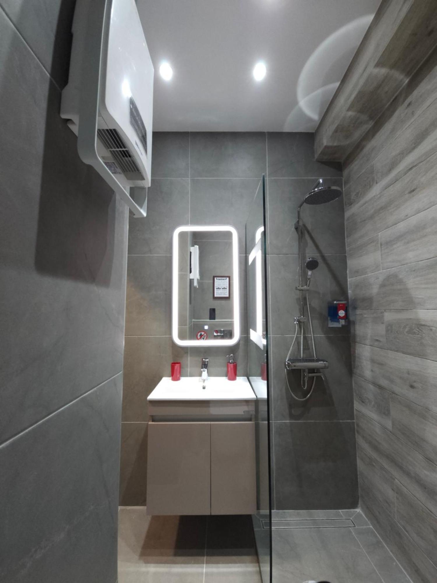 Dione Luxury Business Suite In The Heart Of אתונה מראה חיצוני תמונה