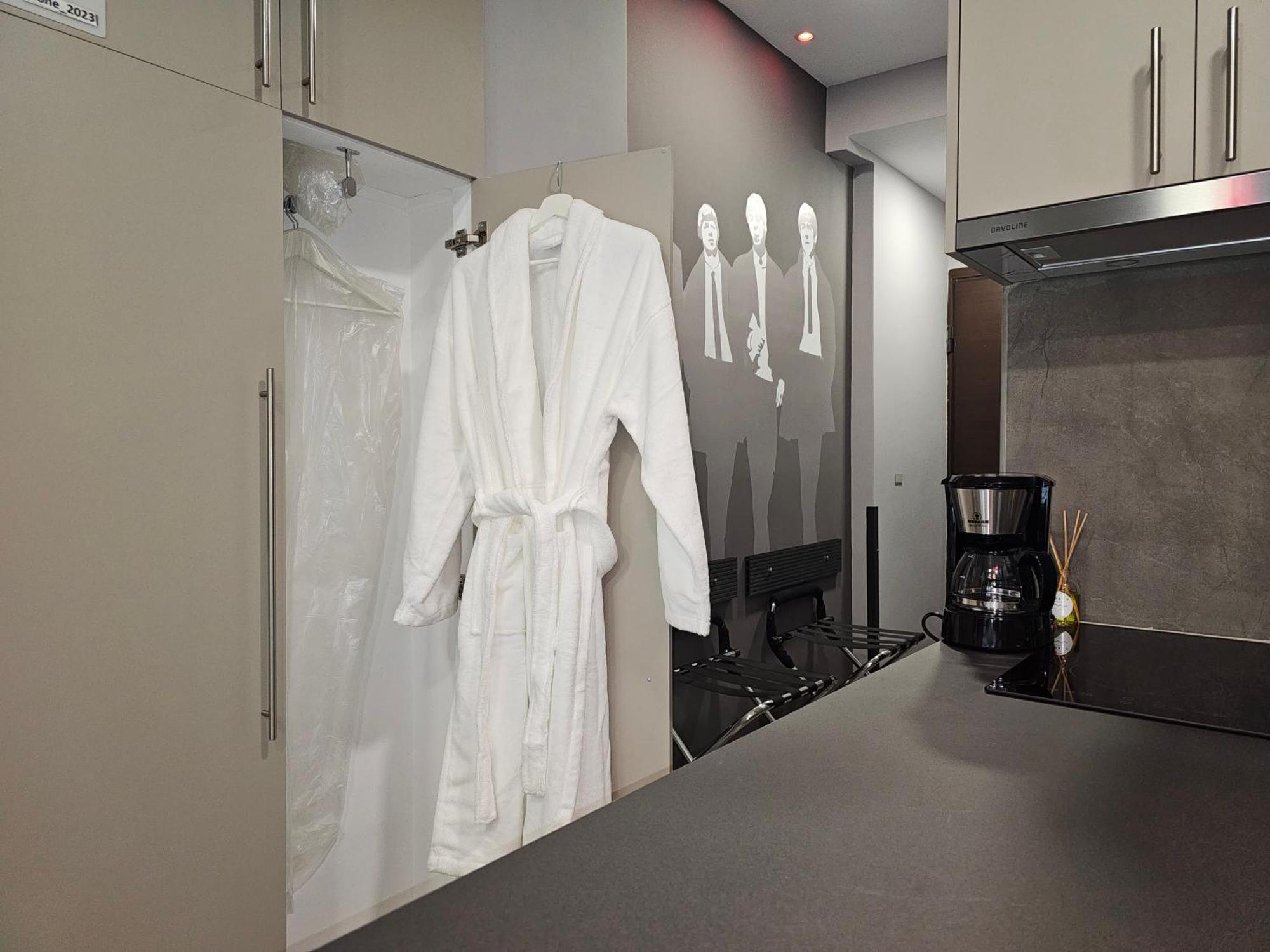 Dione Luxury Business Suite In The Heart Of אתונה מראה חיצוני תמונה