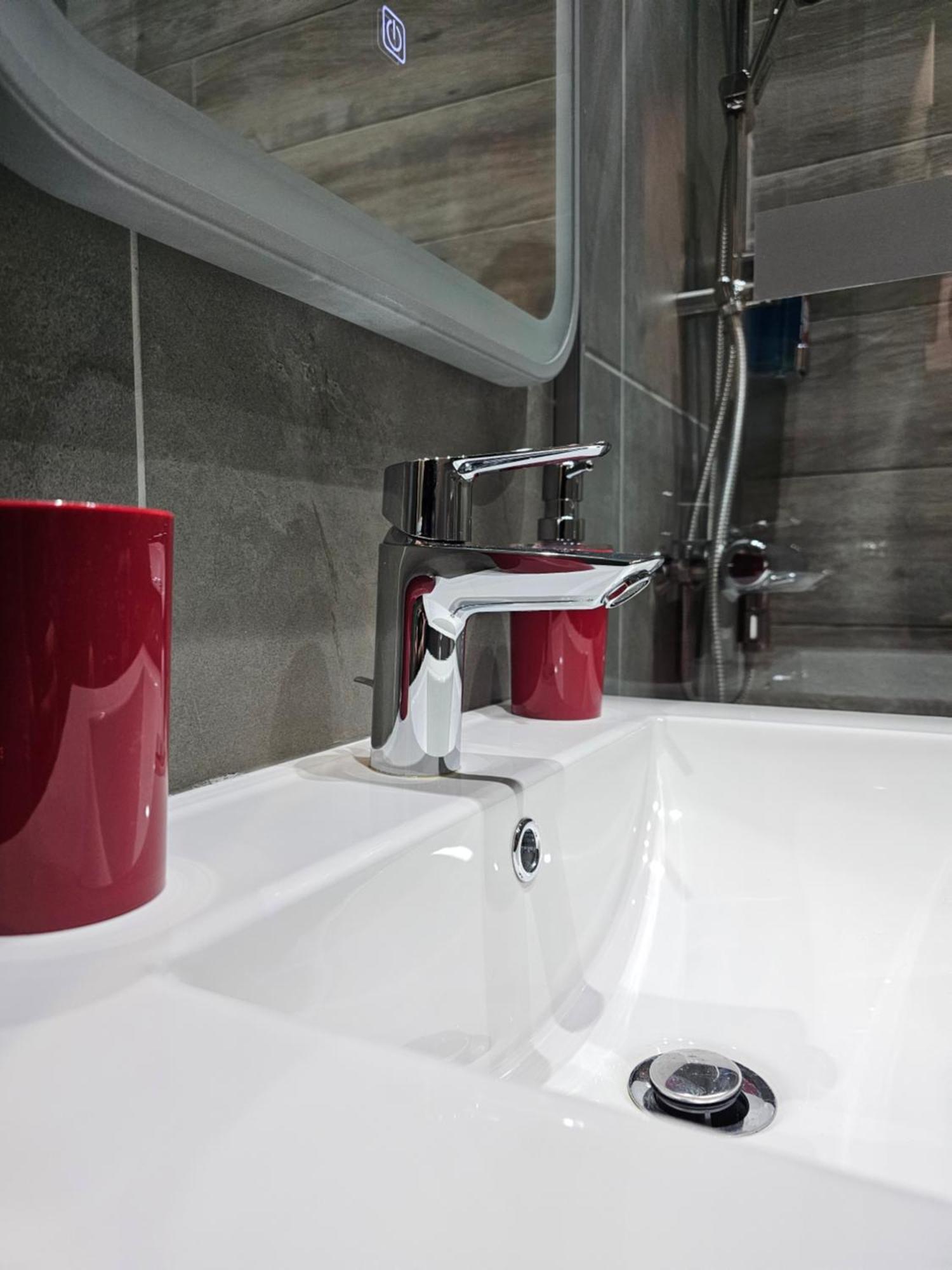 Dione Luxury Business Suite In The Heart Of אתונה מראה חיצוני תמונה